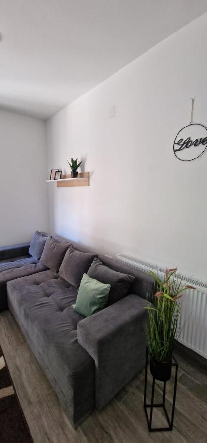 Apartman Bajka Рума Екстериор снимка